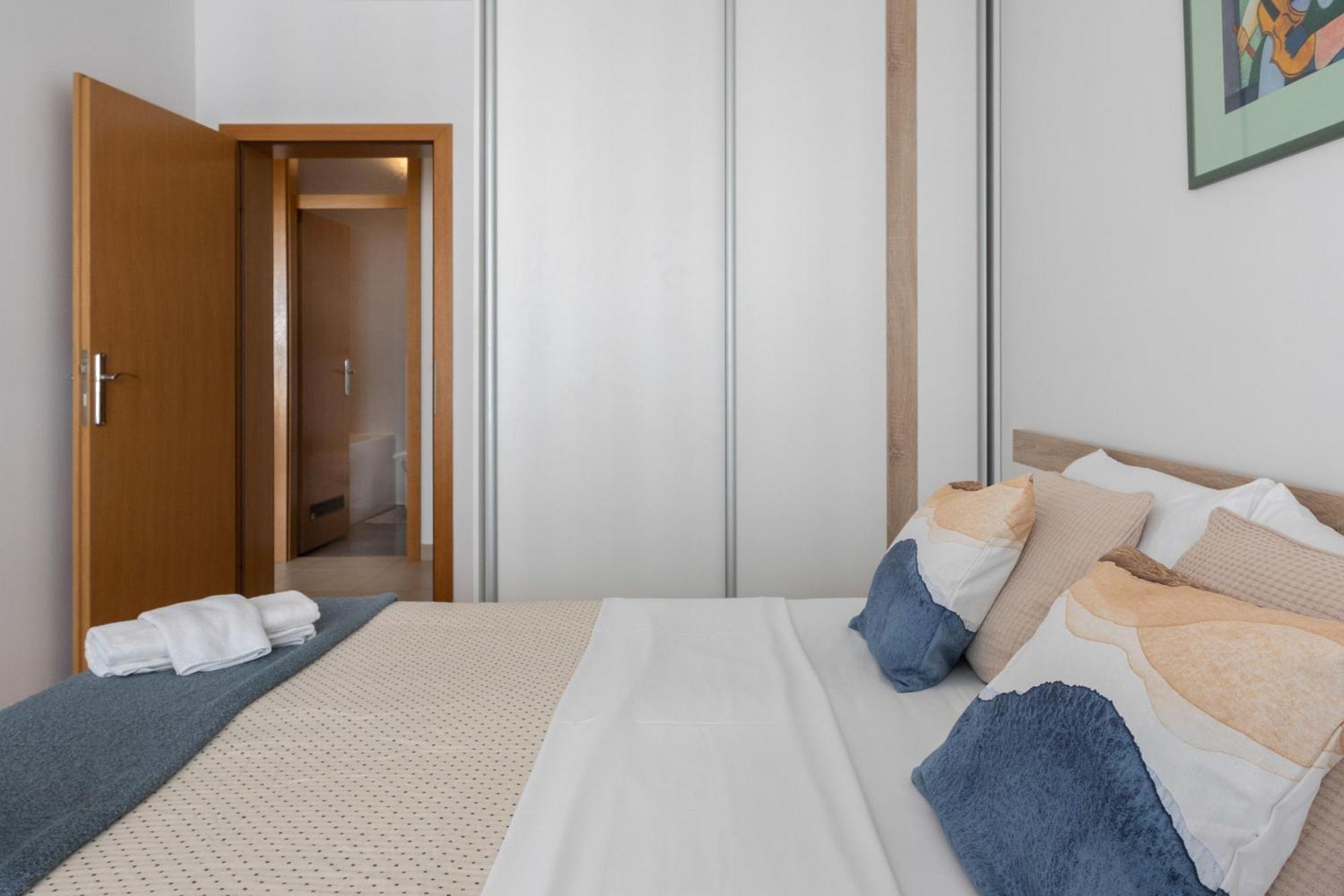 Apartamento Sunny 1Bdr With Balcony & Parking Zagreb Exterior foto