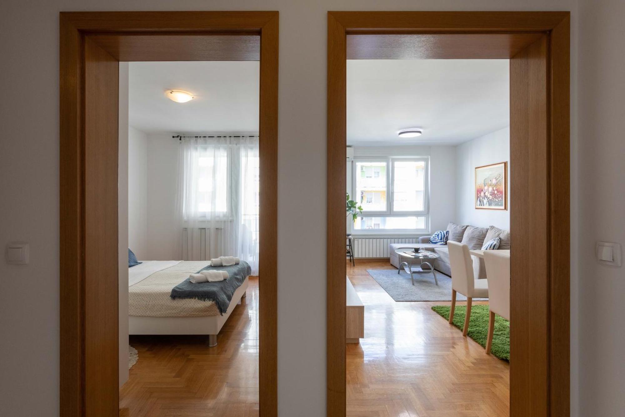 Apartamento Sunny 1Bdr With Balcony & Parking Zagreb Exterior foto